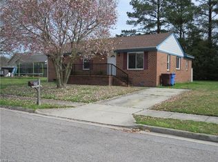 809 Grandy Rd, Chesapeake, VA 23322