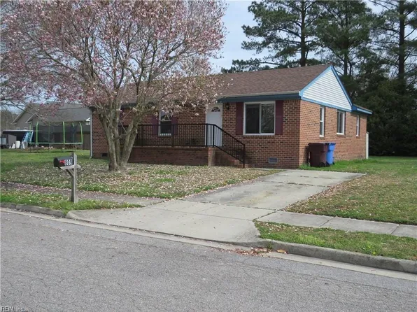809 Grandy Rd, Chesapeake, VA 23322