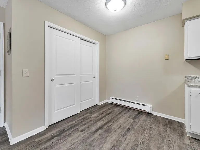 905 Coolidge Rd — Photo 8