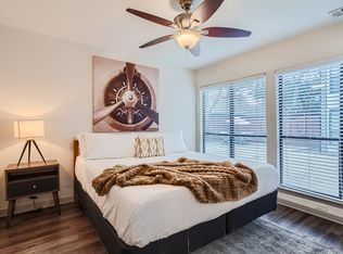 2806 Reagan St APT 104, Dallas, TX 75219