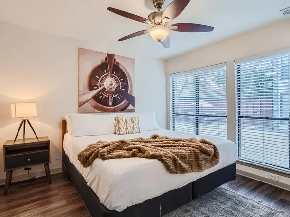 2806 Reagan St, Dallas, TX