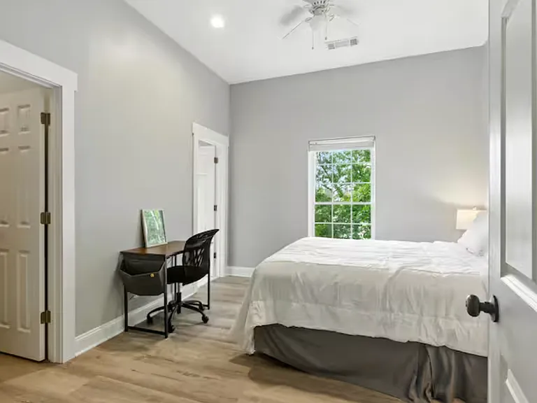 492 N Thomas St — Photo 10