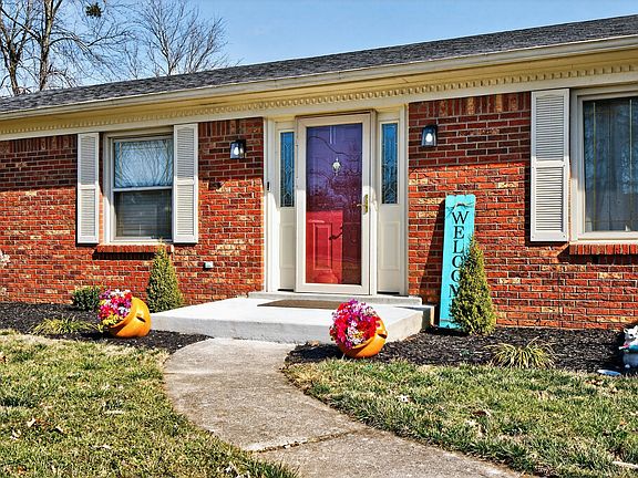 2nd image of 224 Walnut Hill Dr