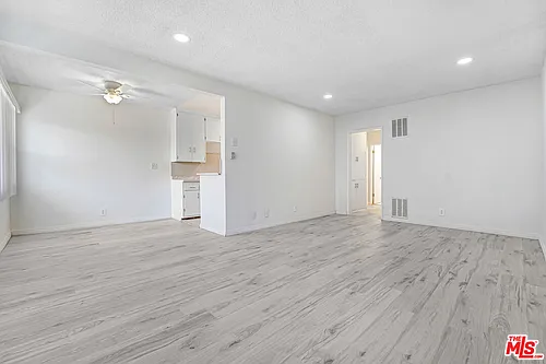 1740 S Hauser Blvd #11 Photo 1
