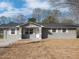 9621 Donchester Cir, Moss Point, MS 39562