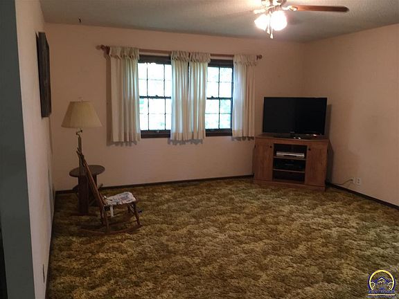 2nd image of 2508 Loma Vista Dr