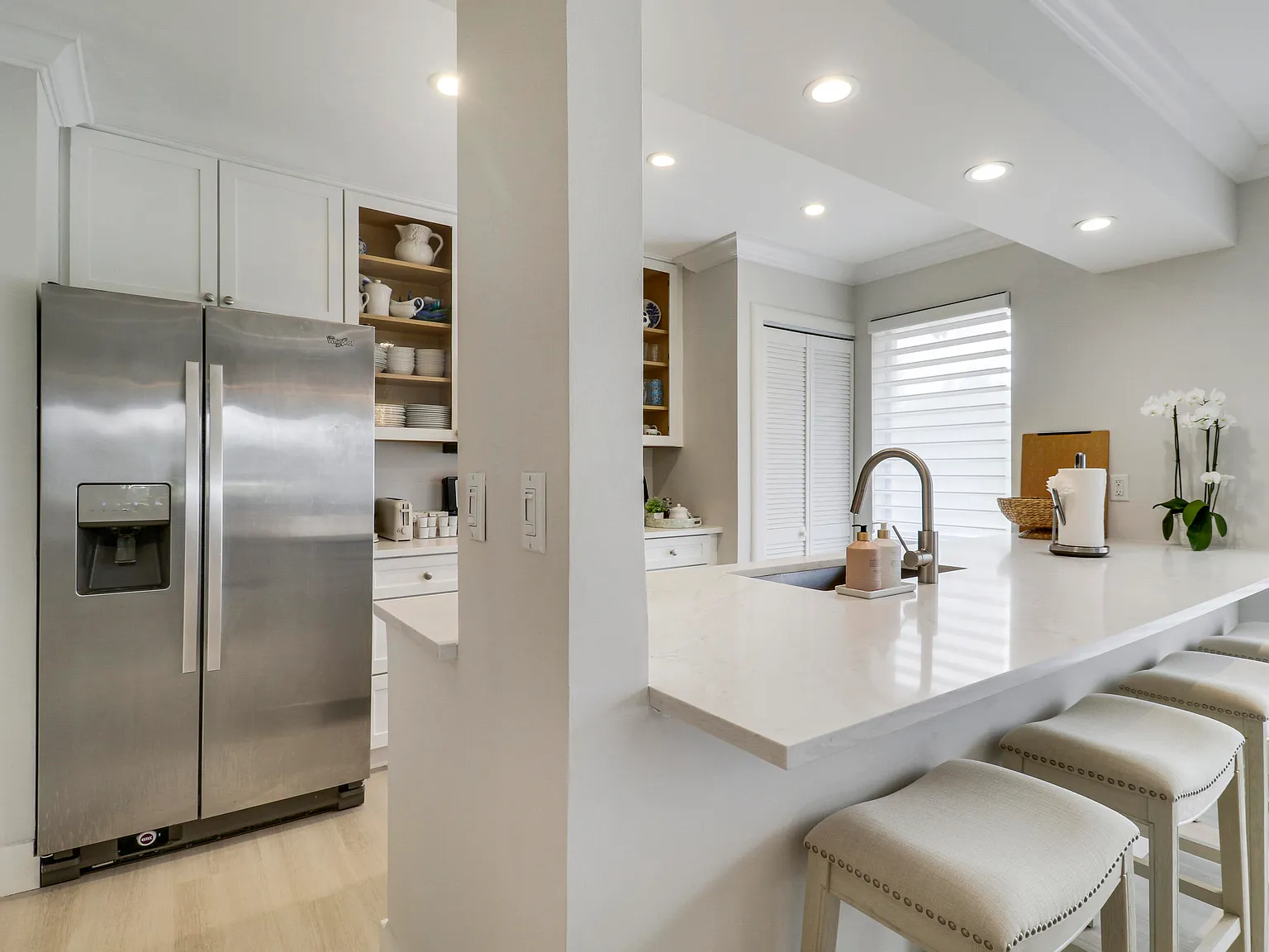 2 bed, 2.0 bath, 1366 sqft, $3,000 — Photo 4