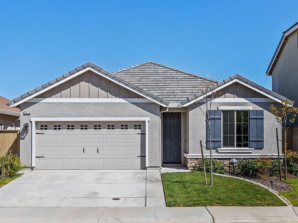 1st image of 2912 Le Bourget Ln