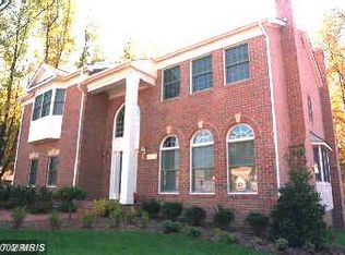 9997 Courthouse Rd, Vienna, VA 22181