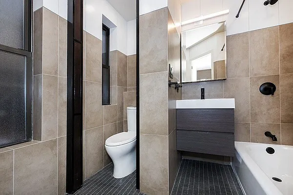 Rented by Compass | media 18