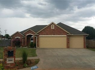 3800 Amadeus Ave, Harrah, OK 73045