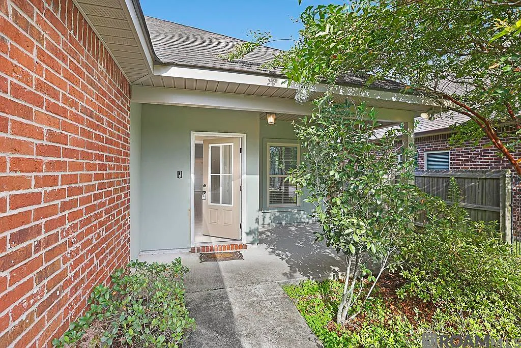 3 bed, 1588 sqft, $1,950 — Photo 4