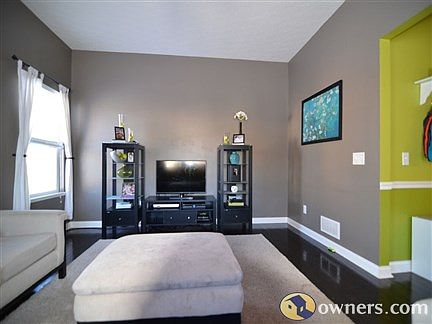 5th image of 3550 Omaha Ct