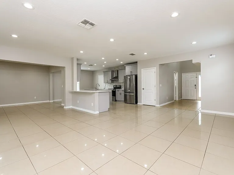 4911 Windbourne Way — Photo 5