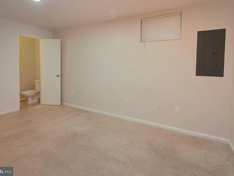 2813 31st Ave — Photo 28