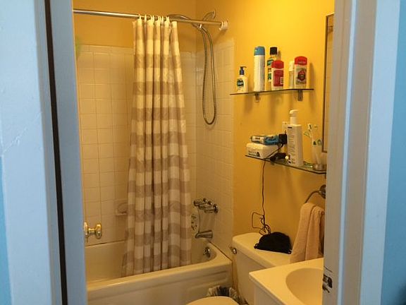 5th image of 104 Macdougal St APT 16