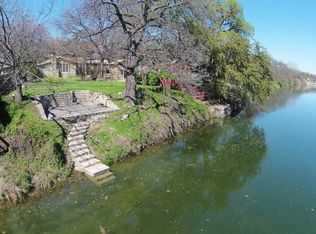 808 NE Barnard St, Glen Rose, TX 76043