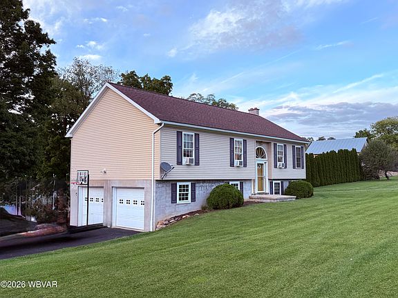 4th image of 14 Sugar Creek Ln
