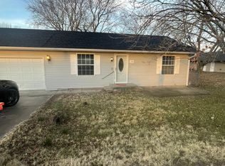 1386 S Twin Oaks Ln #1, Joplin, MO 64801