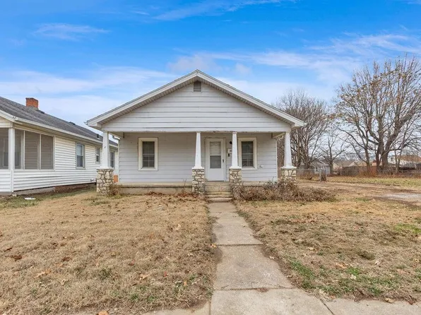 6620 Carnegie St, Saint Joseph, MO 64504
