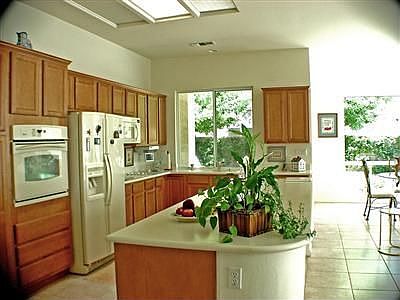5th image of 78634 Moonstone Ln