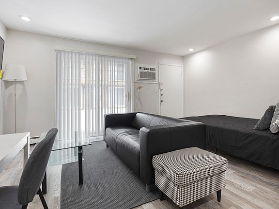 4th image of 3721 Ruby St APT 106-S