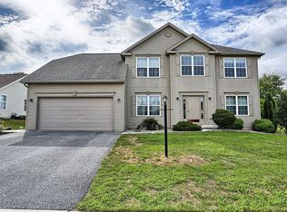 1210 Saddleback Rd, York, PA 17408