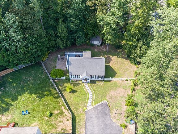 3rd image of 8406 Den Bark Dr