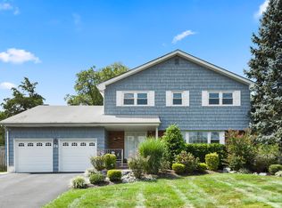 74 Valley Forge Dr, East Brunswick, NJ