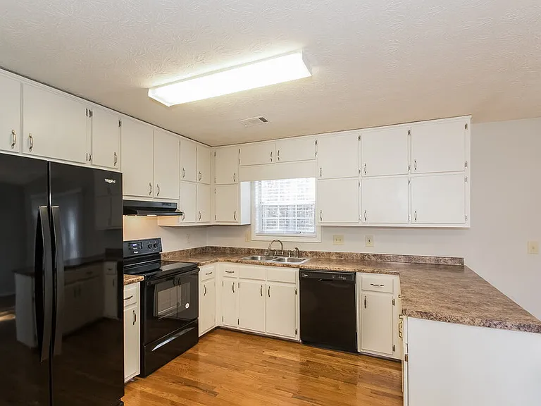 262 Northwind Dr — Photo 5