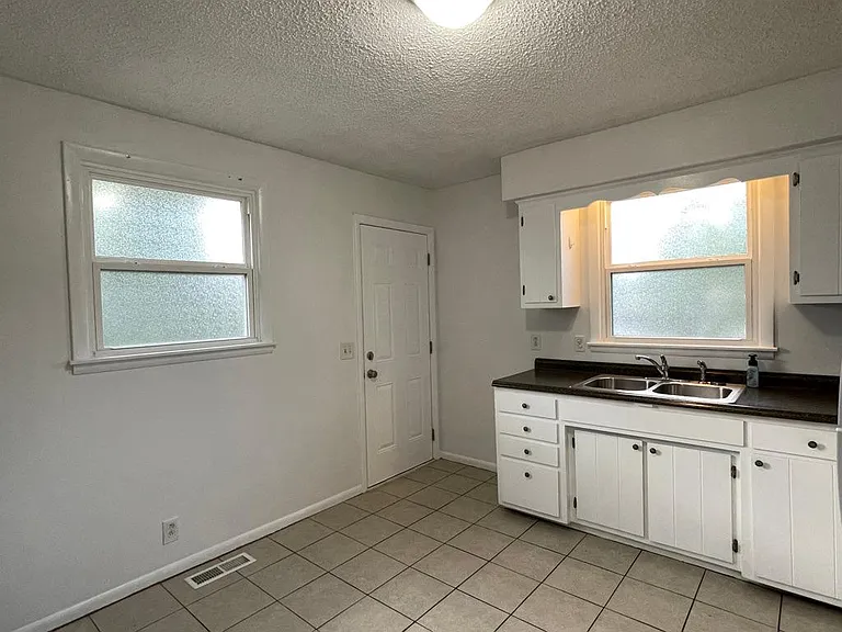 3112 Lealand Ln #A — Photo 7