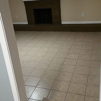 5th image of 3701 Magnolia Dr