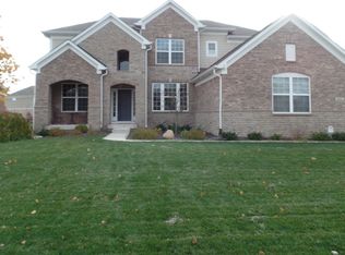 8897 Windpointe Pass, Zionsville, IN 46077