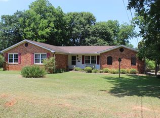 30 Fern Dr, Forsyth, GA 31029