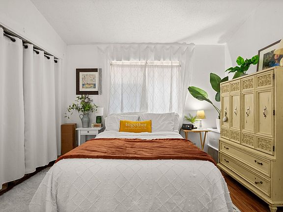 5th image of 5402 Brompton Cir