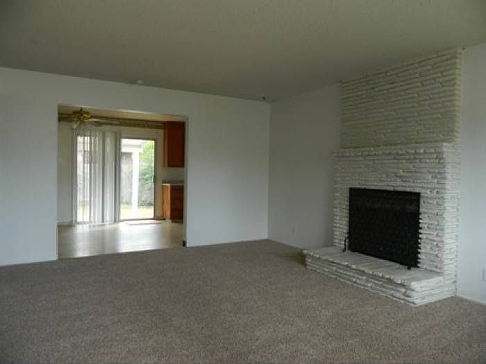Living Room w/Fireplace