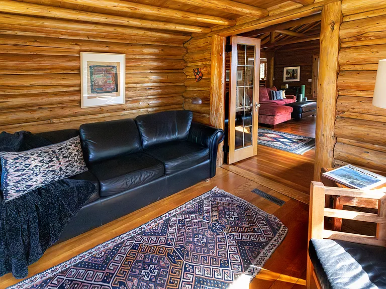 Sun room off Living room