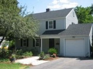 15 Walker Ln, West Hartford, CT 06117