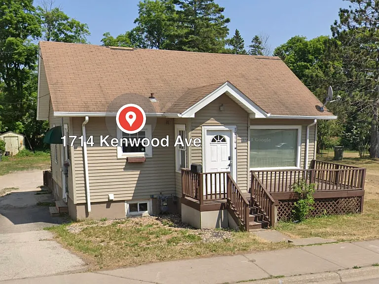 1714 Kenwood Ave — Photo 2