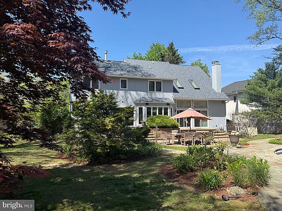 3rd image of 11 Rancocas Ln