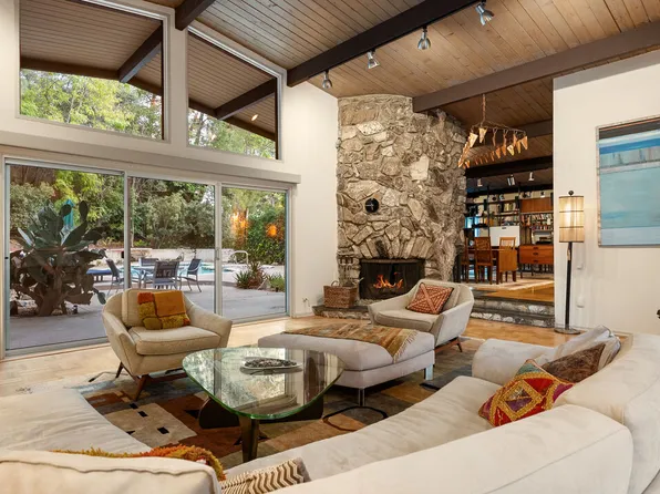 13044 Sky Valley Rd, Los Angeles, CA 90049
