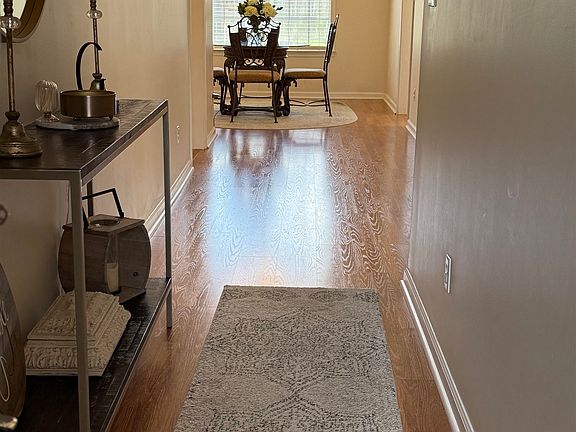 3rd image of 6361 Fairway Heights Cv