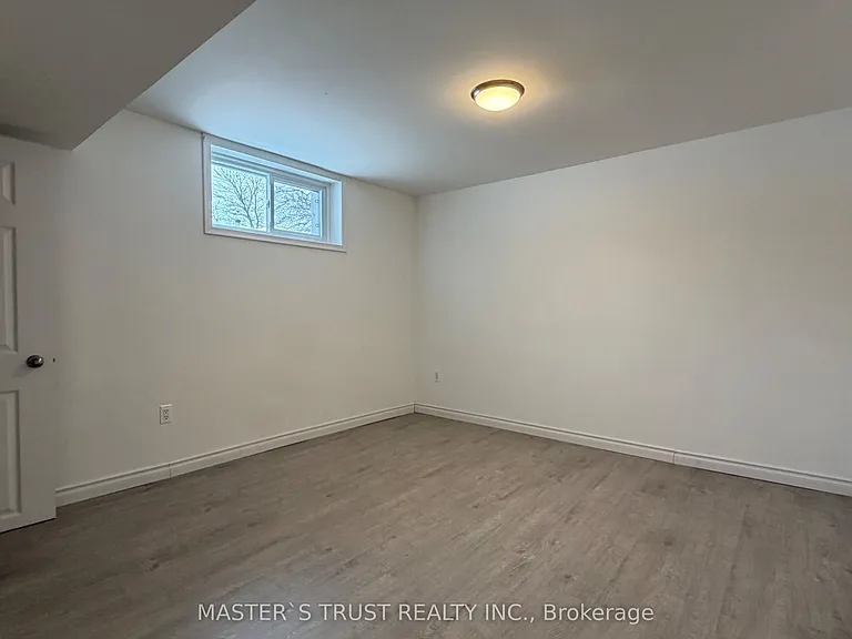 401 Osiris Dr #BASEMENT — Photo 9