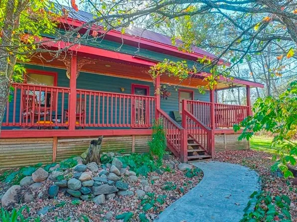 36571 W County Line Rd, Hill City, MN 55748