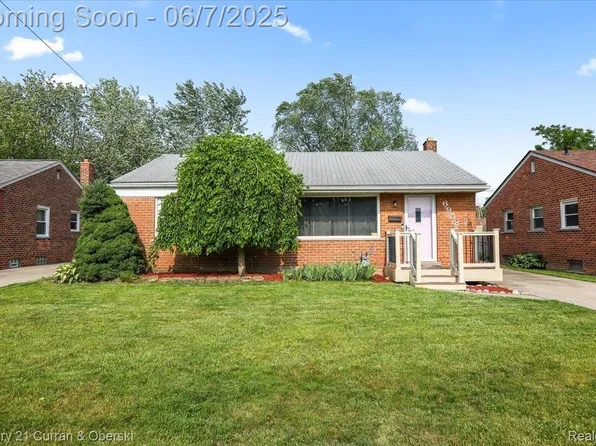 6958 Whitby St, Garden City, MI 48135