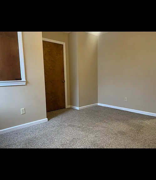 61 Columbia Ave — Photo 5