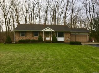 2740 W Blood Rd, East Aurora, NY 14052