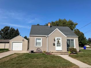 102 W Marquette St, Appleton, WI 54911