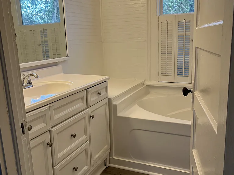 1722 Georgia Ave — Photo 10