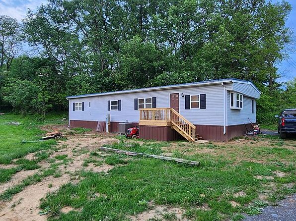 17 Paradise Dr, Carlisle, PA 17015
